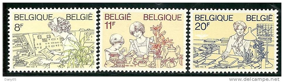BELGIQUE - Année 1983 - Fête Des Mères - N° 2086 à 2088 ** TTB - Ongebruikt