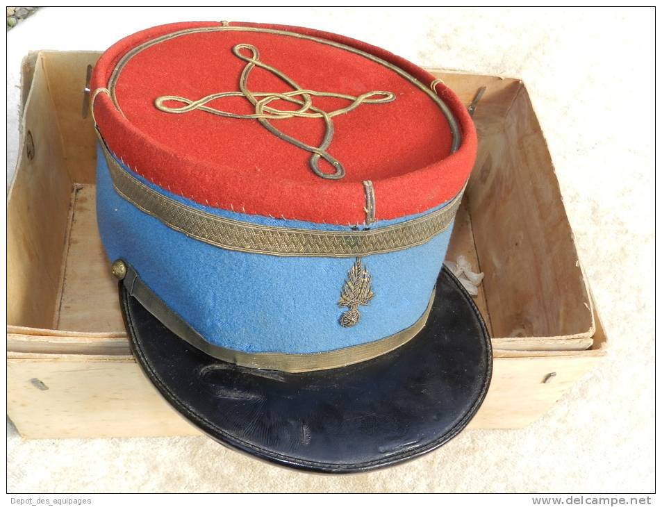 TRES BEAU KEPI  POLO ECOLE MILITAIRE Années 1920 --------------- - Casques & Coiffures