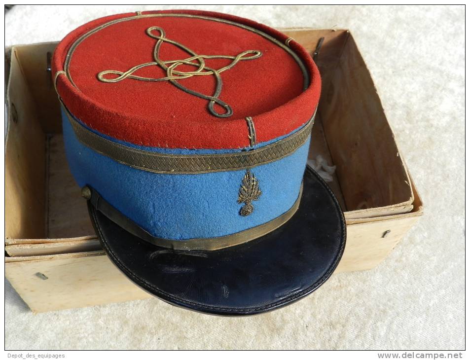 TRES BEAU KEPI  POLO ECOLE MILITAIRE Années 1920 --------------- - Casques & Coiffures