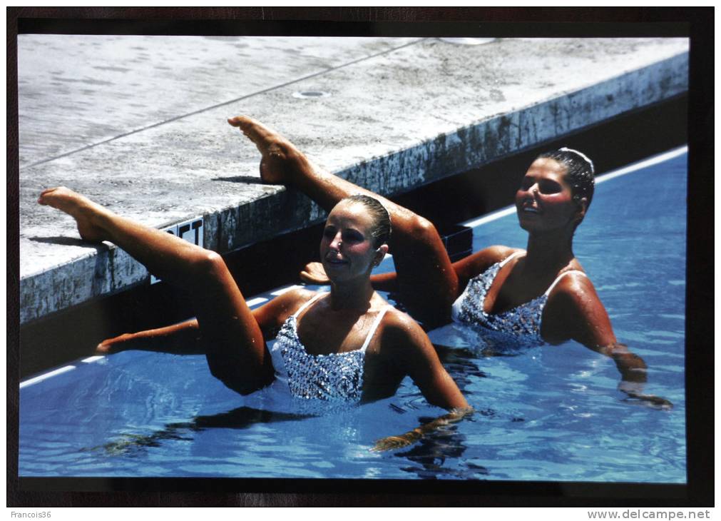 Danseuses Sur L'eau Danse Natation Synchronisée Synchronized Dance - Photographie Argentique Beau Tirage - Pin-Ups