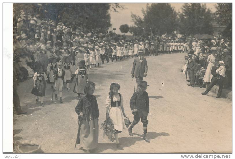 H H228/ C P A  -  SUISSE-   FRIBOURG  -   ????PROCESSION DE LA FETE DIEU???????? - Fribourg