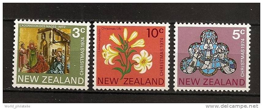 Nouvelle Zelande 1974 N° 618 / 20 ** Noël, Tableau, Vitrail, Fleurs, Mages, Lys, Wellington, Eglise, Harpe, Musique - Unused Stamps