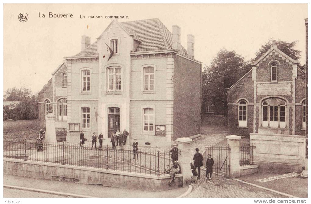 LA BOUVERIE  - La Maison Communale - Splendide Carte Animée Circulée 1938 - Frameries