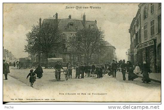 N°24579 -cpa Rue D´Alsace Et Rue De Foucharupt - Saint Die