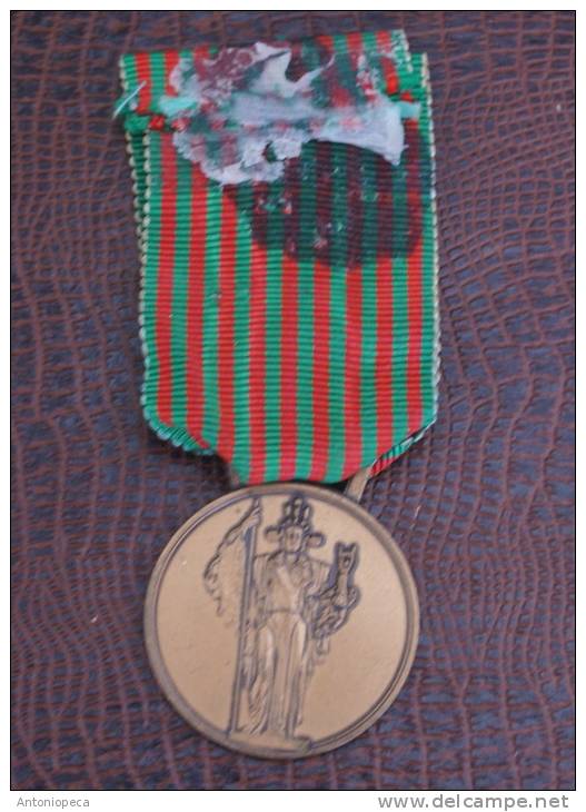 MEDAGLIA IN BRONZO  GUERRA1940-43 - Italie