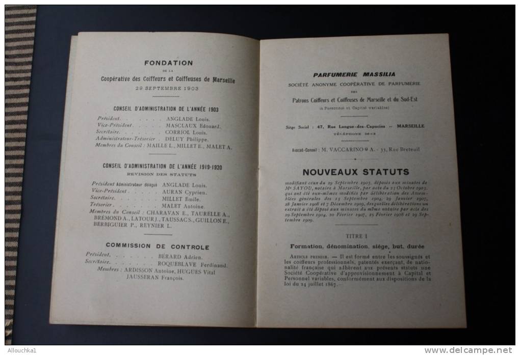 1903 Parfum &amp; Beauté Parfumerie Massilia Statut Siège Social R Longue Capucins Marseille&mdash;&gt;Coiffeuse R D'End - Andere & Zonder Classificatie