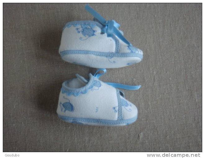 Chaussures Chaussons Bébé Premier âge Blanc-bleu Motif Souris. Voir Photos. - Zapatos