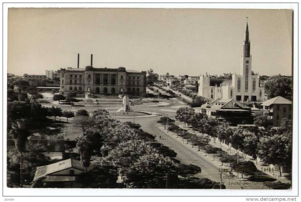 Cpa Du Mozambique Lourenco Marques Loure  Marques Camara Municipal A Catedral  THI1 - Mozambique