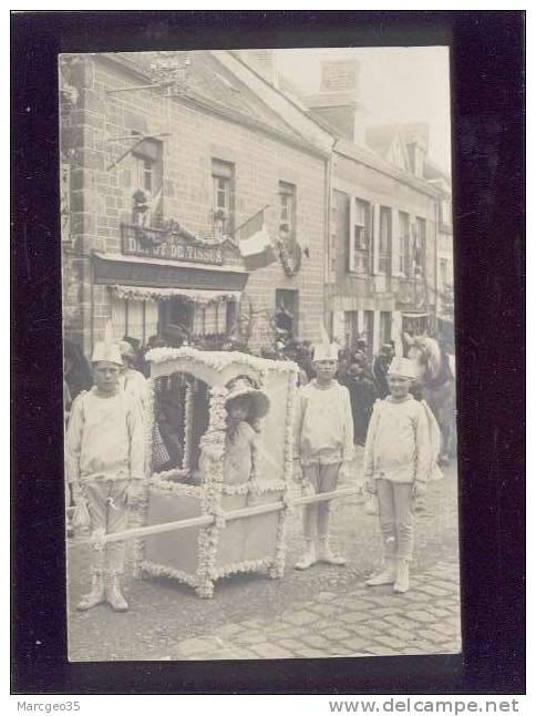 53 Gorron Carte Photo Fête Chaise à Porteurs  Magasin Ve Legauffre  Dépôt De Tissus Anc. Maison Baillif -goussin ? - Gorron