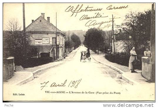 N°24746 -cpa Vic Sur Aisne -l'avenue De La Gare- - Vic Sur Aisne