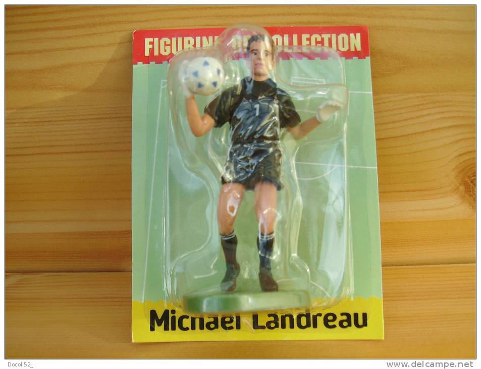 Figurine Starlux Metal Joueur Football 1998  "  Michael Landreau   "  N° 20 - Starlux