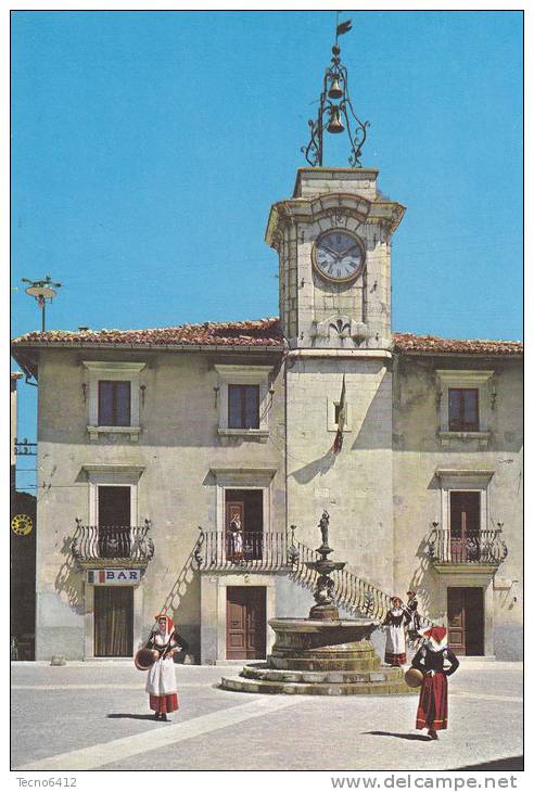 Pescocostanzo(aq) Il Municipio Piazza Umberto I - L'Aquila