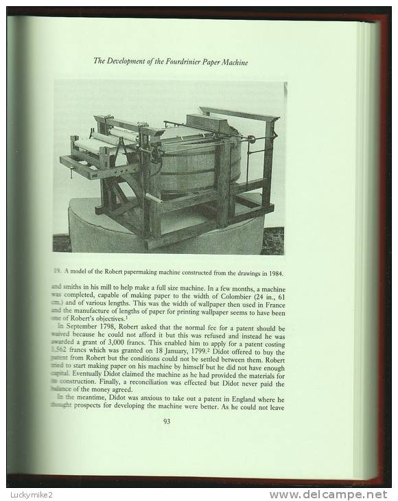 "Papermaking In Britain 1488-1988"  By  Richard L Hills.                                                   1.25 Pa - Korrespondenz