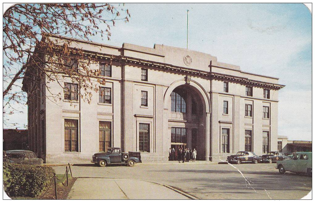 The Imposing Union Station In Regina, Saskatchewan, Canada,  40-60s - Other & Unclassified