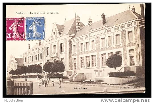 80 COMBLES / La Mairie Et Les Ecoles / - Combles