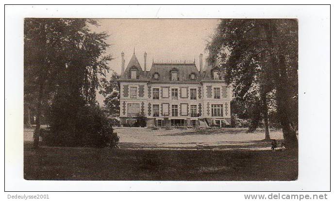 Oct12   7857206  L´aleu Saint Arnoult   Le Chateau - St. Arnoult En Yvelines