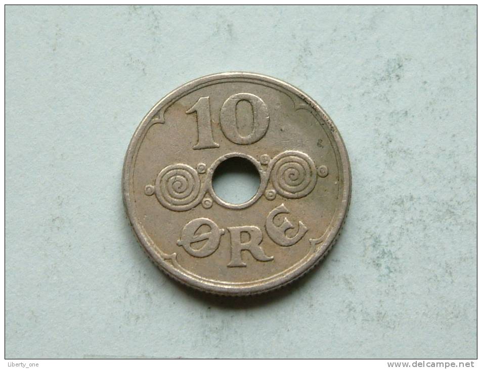 1936 - 10 ORE / KM 822.2 ( Uncleaned Coin - For Grade, Please See Photo ) !! - Danemark