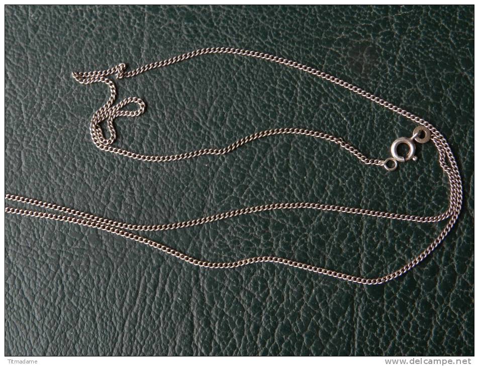 (134) Chaine En Argent - 2,69 Grs - 51,5 Cm - Necklaces/Chains