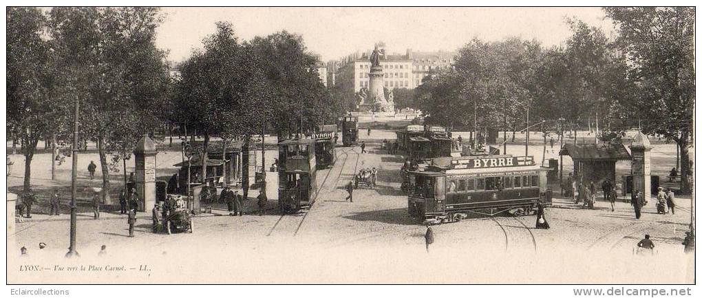 Lyon  Tramways  Place Carnot  Publicité Byrrh  Carte Panoramique: 28x11    Voir Scan - Autres & Non Classés