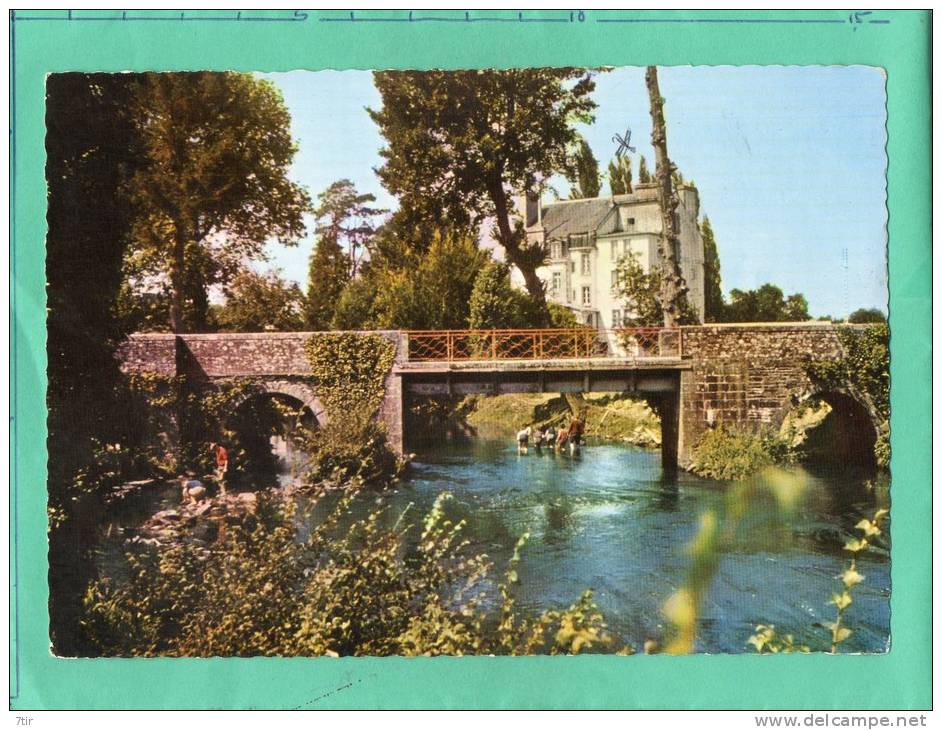 GOUAREC LE PONT ROUGE - Gouarec