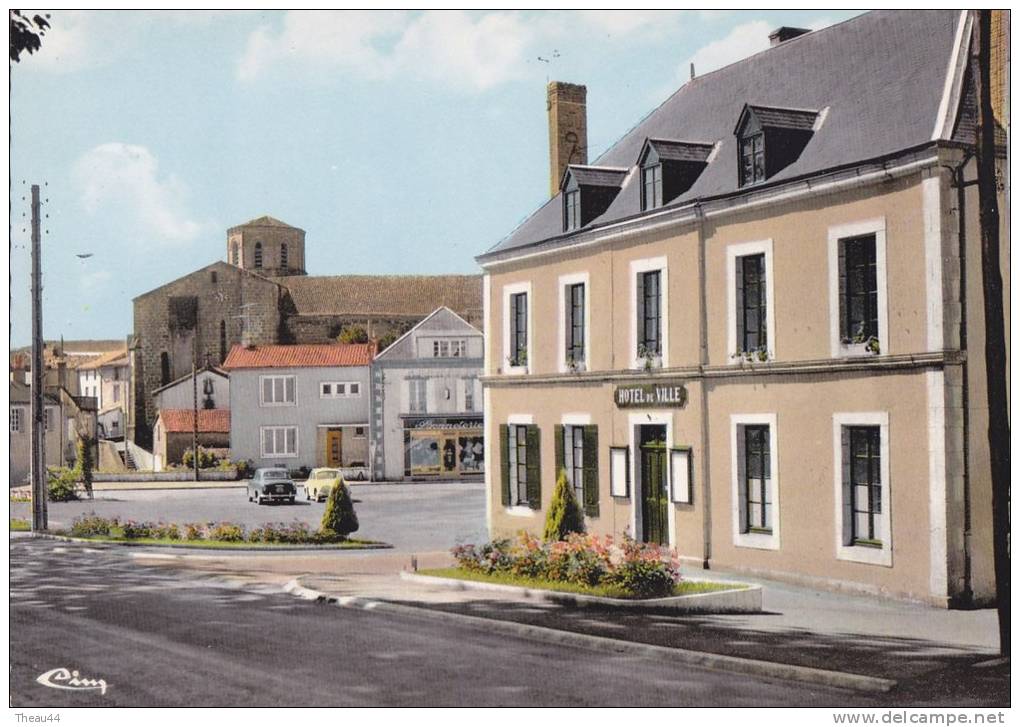 ¤¤   -    Ec Cr 51-45  -  SECONDIGNY  -  L'Hôtel De Ville Et L'Eglise  -  Bonneterie   -  ¤¤ - Secondigny