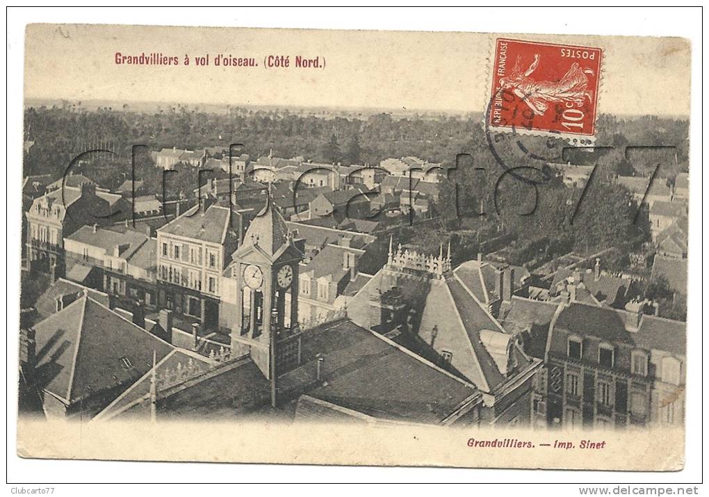 Grandvilliers (60) :Vue Sur Le Côté Nord Du Campanile De La Mairie En 1907. - Grandvilliers