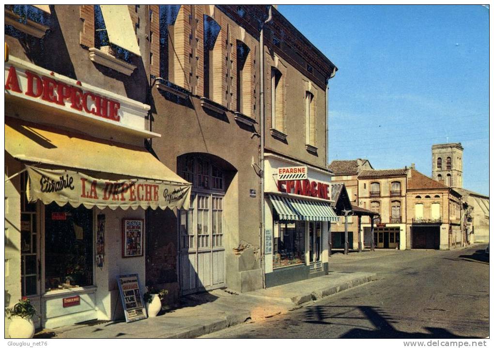 82-LAVIT DE LOMAGNE..RUE PRINCIPALE AVEC COMMERCES.....CPM 1976 - Lavit