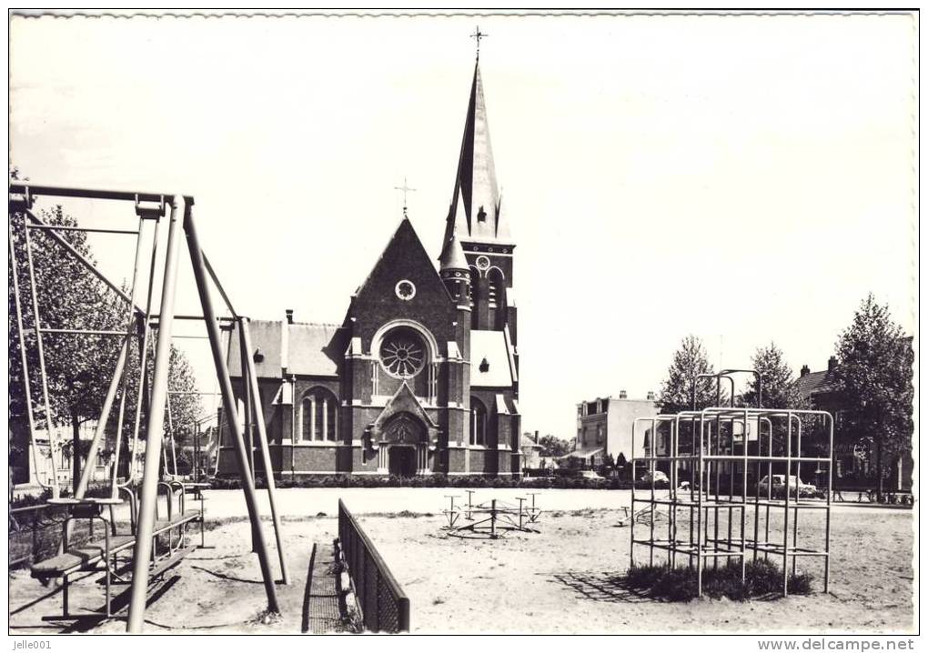 Mariaburg Kerk Van De Weyngaertplaats - Brasschaat