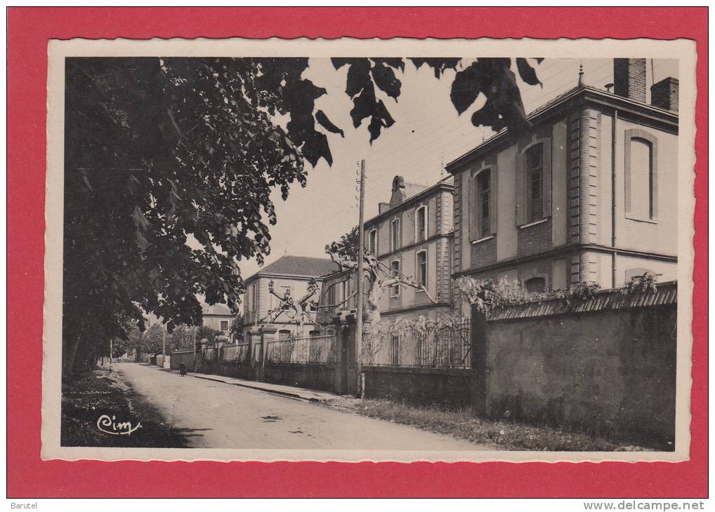 CASTELSARRAZIN --> Ecole Supérieure Des Jeunes Filles - Castelsarrasin