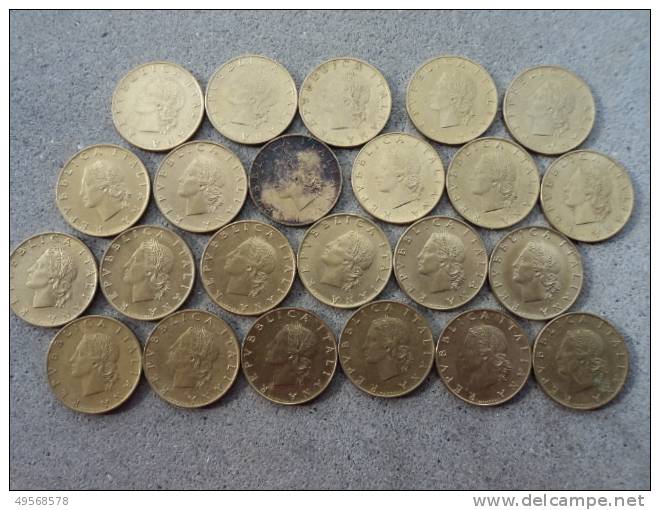 ITALIA  REPUBBLICA  -  LOTTO  MONETE  20£.  1970 ) - - 20 Lire