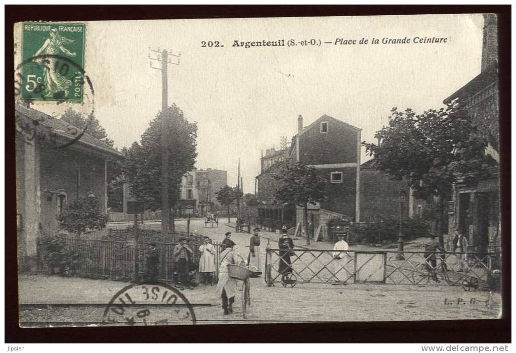 Cpa Du 95 Argenteuil La Place De La Grande Ceinture Arg24 - Argenteuil