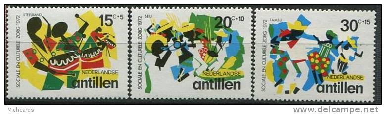 ANTILLES NEERLANDAISES 1972 - Instrument De Musique - Neuf Sans Charniere (Yvert 434/ 36) - Denmark (West Indies)