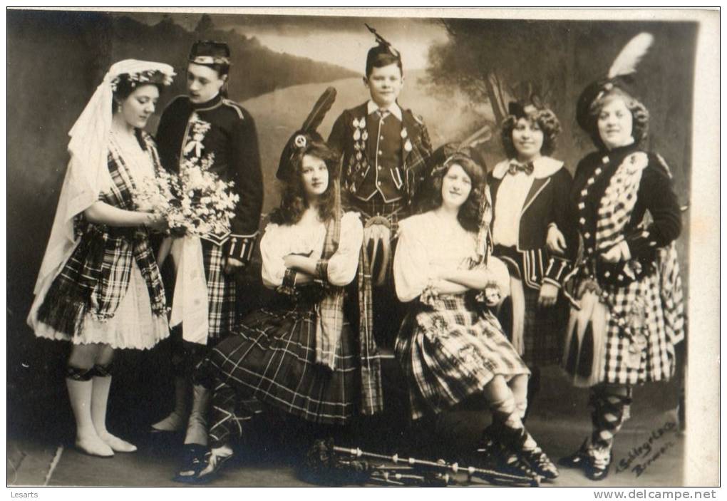 Madge Perry's Original Company.Scotland. - Danse