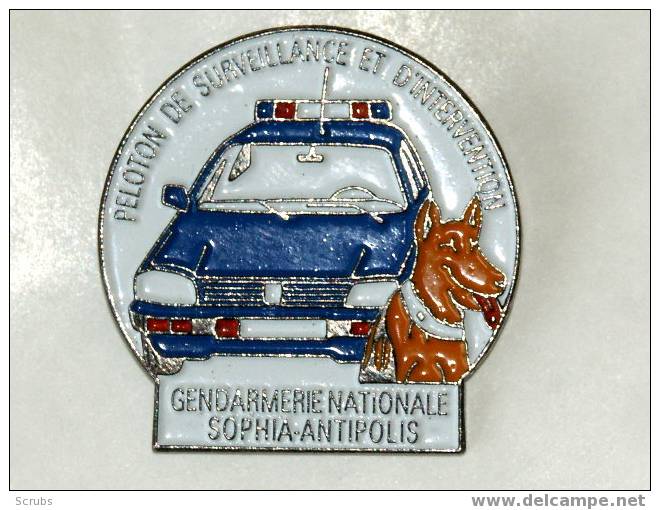 Pin´s: Gendarmerie Nationale, Peloton De Surveillance Et D´Intervention - Policia