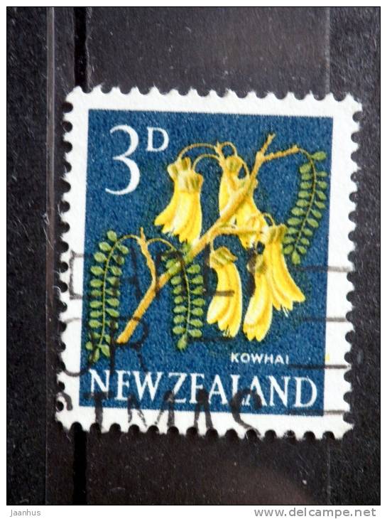 New Zealand - 1960 - Mi.nr.396 A - Used - Country Views - Kowhai - Sophora Microphylla - Definitives - Used Stamps