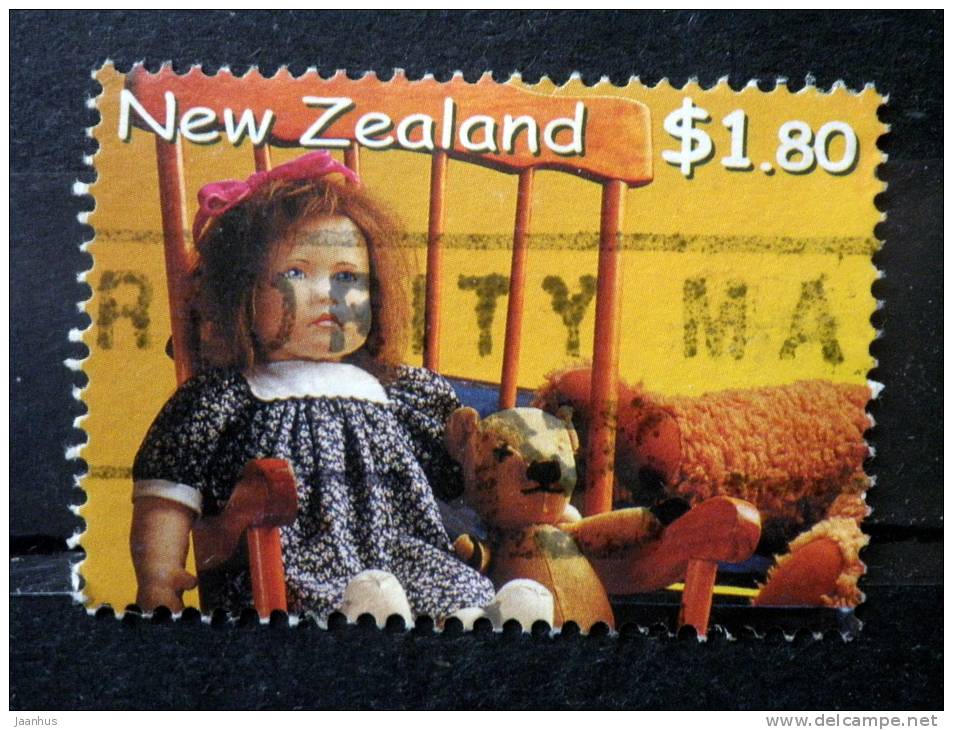 New Zealand - 2000 - Mi.nr.1871 - Used - Children's Health: Teddy Bears And Dolls - Doll "Lia" And Scottish Teddy Bear - Gebraucht