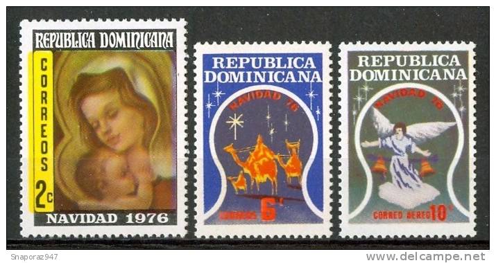 1976 Repubblica Dominicana Natale Christmas Noel Set MNH** Nat 114 - Dominica (...-1978)