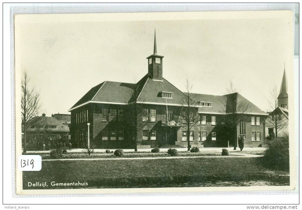 DELFZIJL * GEMEENTERAADHUIS  (1319)  ANSICHTKAART - Delfzijl