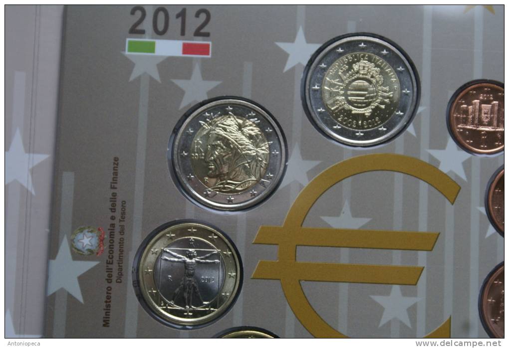 ITALY 2012 - THE OFFICIAL COIN SET  2012