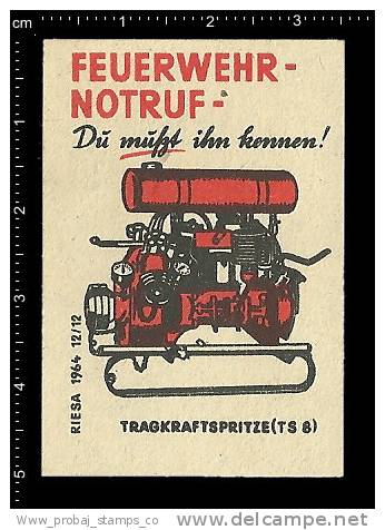 Poster Stamp German Matchbox Label-fire Engine Firefighting Fireman Fire Truck Firefighter Feuerwe Hrauto,Feuerwehrmann - Boites D'allumettes - Etiquettes