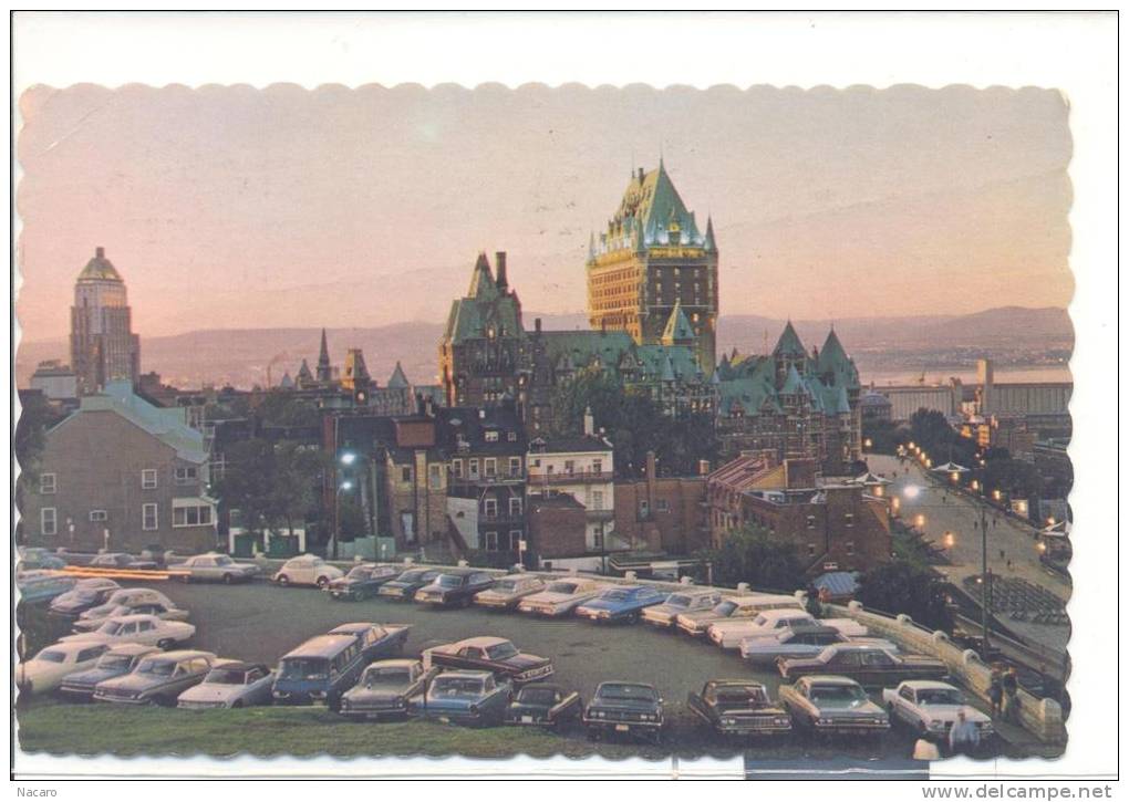 Québec Au Crépuscule - Canada - Citadelle - Photo Laval Couët - Québec - La Citadelle