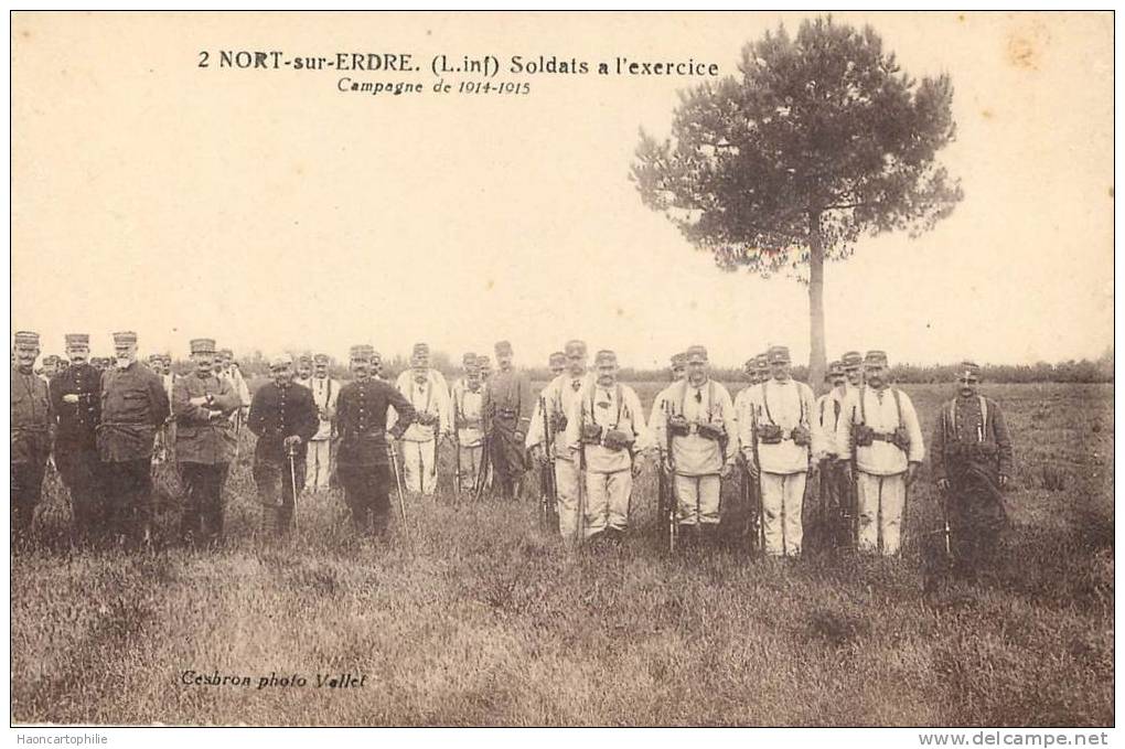 Nort Sur Erdre : Soldats A L'exercice  Guerre  1914 1915 - Nort Sur Erdre