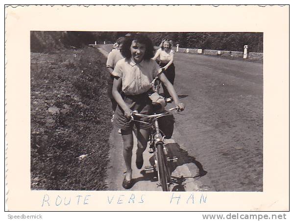 21003- 3 Photos Originales  8x5cm Belgique Han -amoureux Campeur Randonnée Vers 1950 - Camping Velo - Lieux