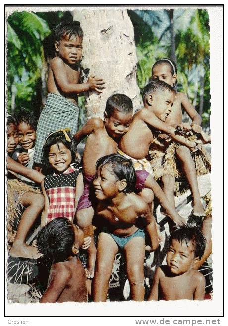 MICRONESIE ILES ELLICEE UNE GRAPPE DE PETITS ELLICIENS (TUVALU) - Tuvalu