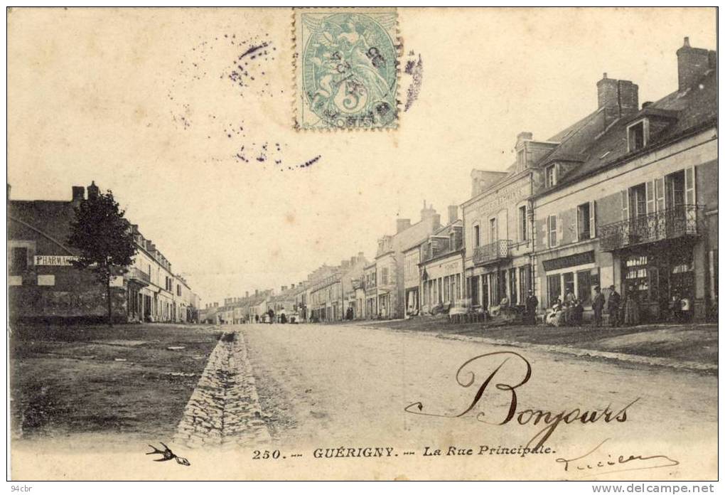 CPA (58) GUERIGNY  La Rue Principale - Guerigny