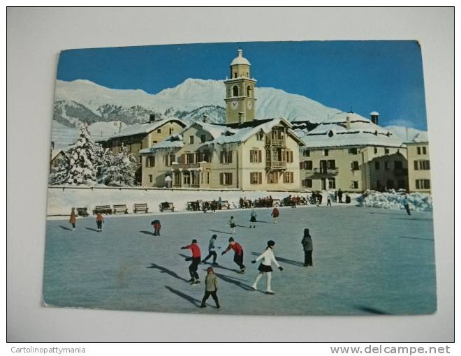 Pattinatori  In Azione Celerina Dorfpartie Mit Eisplatz Svizzera - Figure Skating