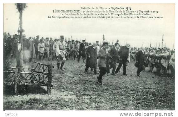 51  FERE-CHAMPENOISE 3e Anniversaire De La Bataille De La Marne   Le Président De La République Visitant..... - Fère-Champenoise