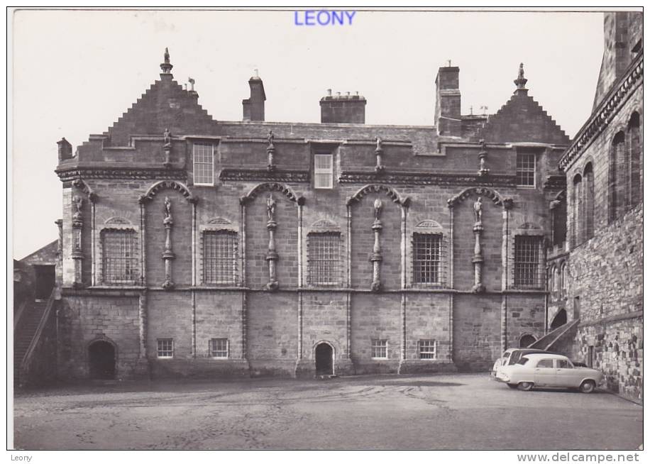 CPSM 10x15   D´ ECOSSE - STIRLING CASTLE - The PALACE BLOCK - Voitures - Stirlingshire