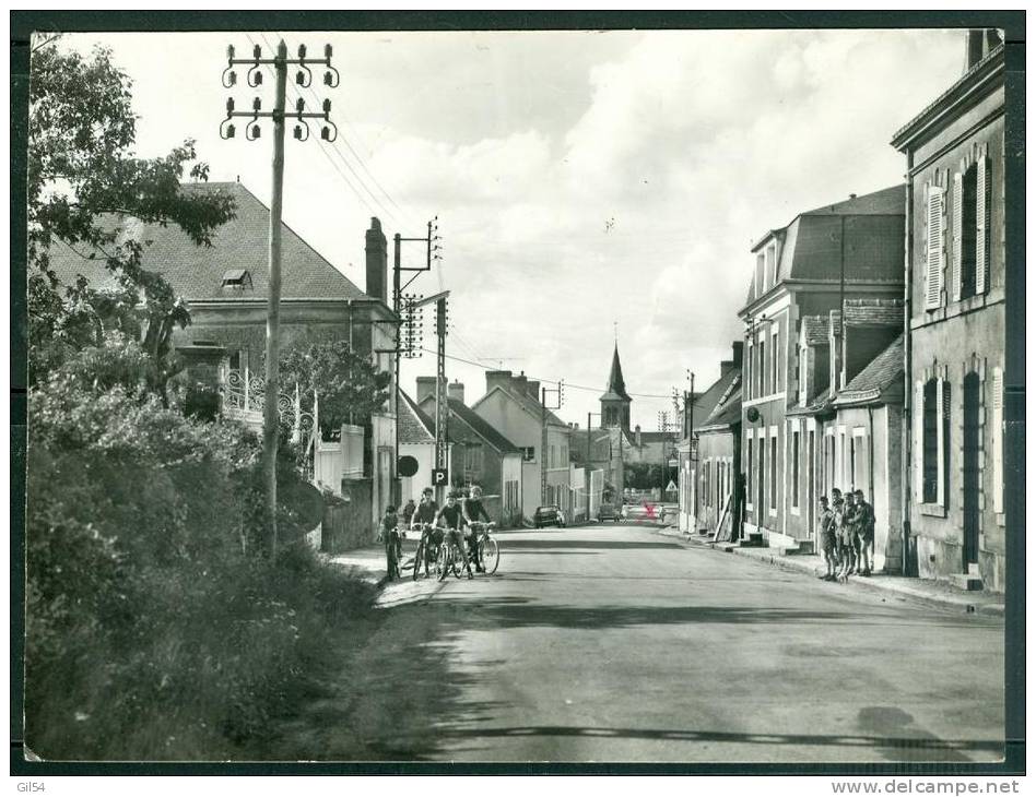 Cpsm Gf -  La Fresnaye  Sur Chédouet - Rue Principale   - Lwg89 - La Fresnaye Sur Chédouet