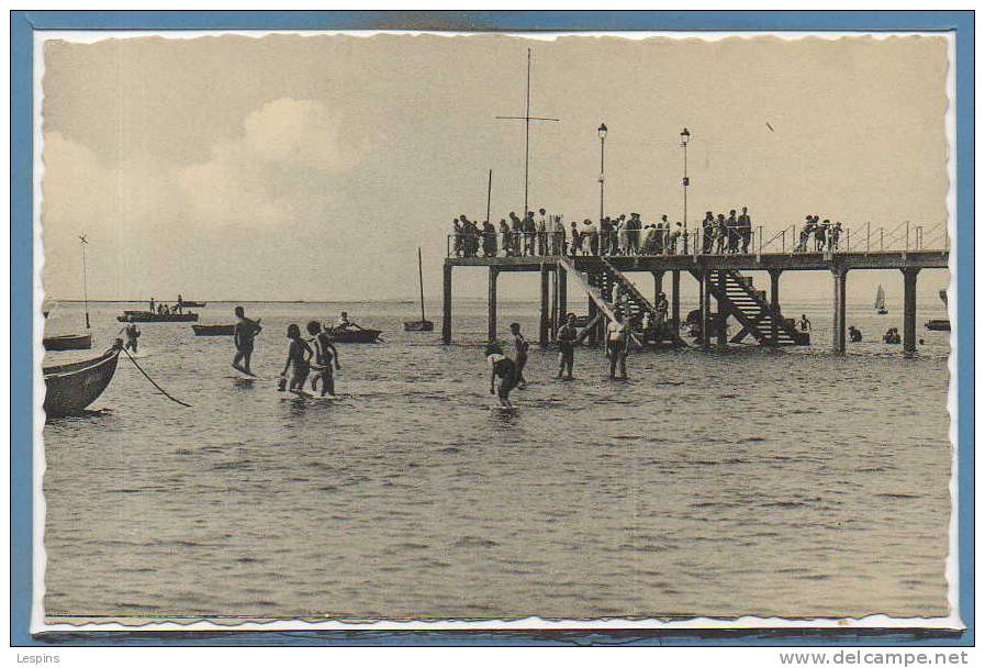 33 - ANDERNOS --  La Plage Et La Jetée - 1950 - 60 - Andernos-les-Bains